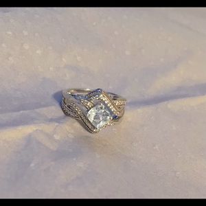 Sterling silver Blue Topaz & White Sapphire 💍